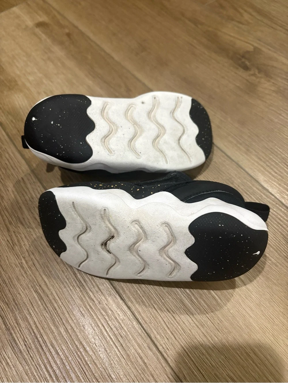 Jordan 23/7 Black&Gold